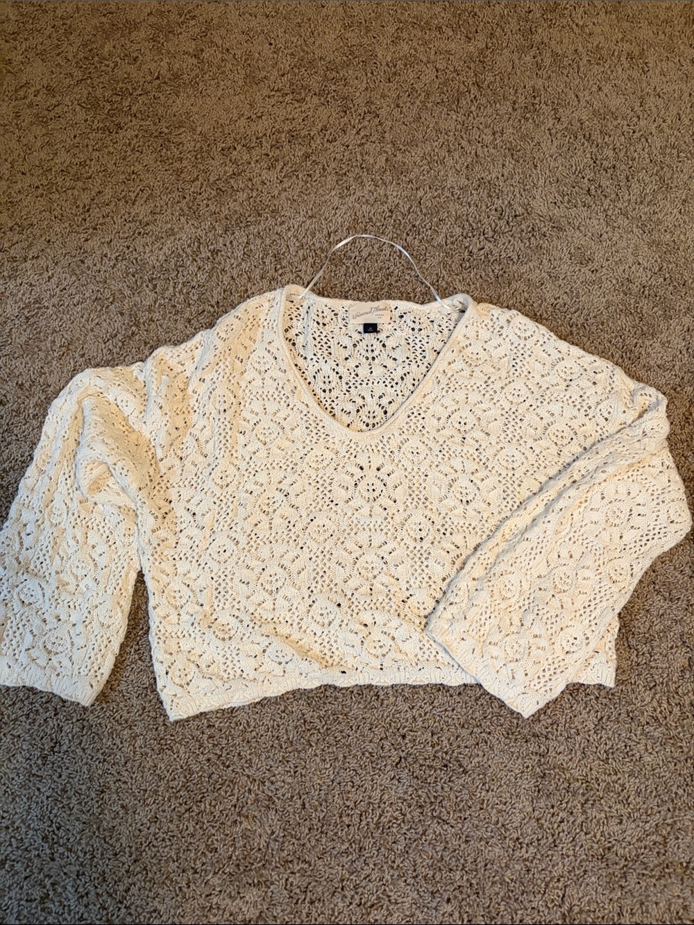 Universal Thread Ivory Crochet V-Neck Cropped Sweater Top